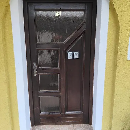 Pension Donaublick 2 In Stifterstrasse19. Apartman