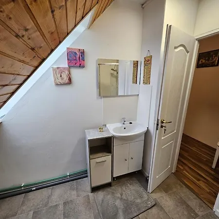 Pension Donaublick 2 In Stifterstrasse19.