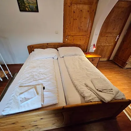 Pension Donaublick 2 In Stifterstrasse19. Grein