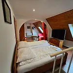 Lejlighed Pension Donaublick 2 In Stifterstrasse19. Grein