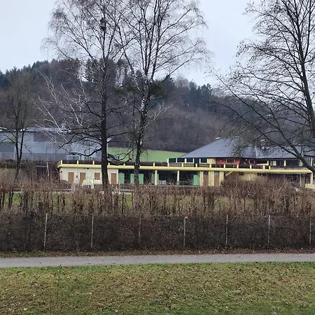 Pension Donaublick 2 In Stifterstrasse19. *