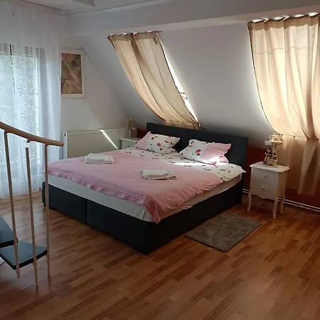 Pension Donaublick 2 In Stifterstrasse19. * Грайн