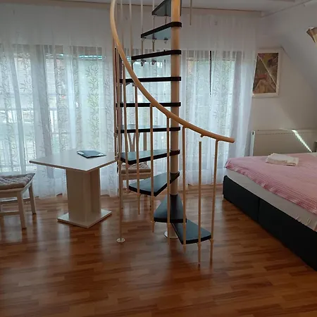 Pension Donaublick 2 In Stifterstrasse19. Apartment *