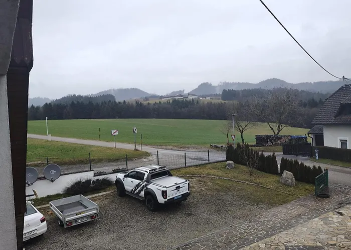 Pension Donaublick 2 In Stifterstrasse19. Грайн