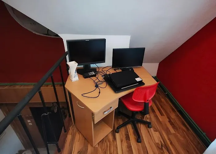 Pension Donaublick 2 In Stifterstrasse19. Грайн