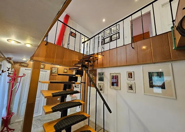 Pension Donaublick 2 In Stifterstrasse19.