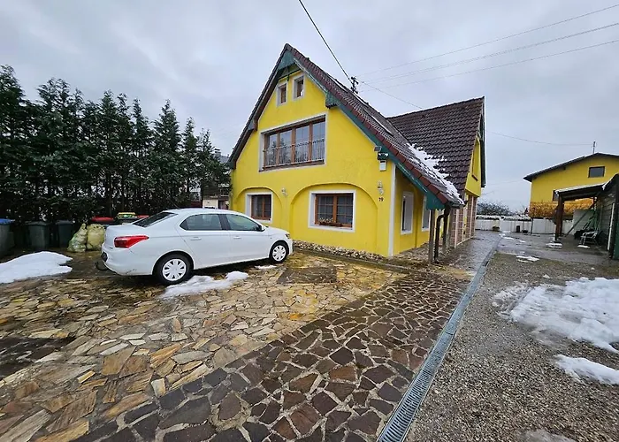 Pension Donaublick 2 In Stifterstrasse19. * Грайн